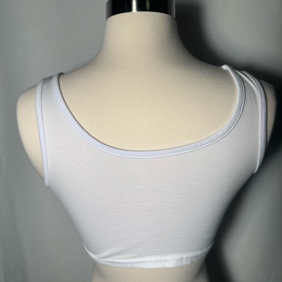 University of Illinois Crop Top Size Medium. Never worn. - Picture 4 of 4